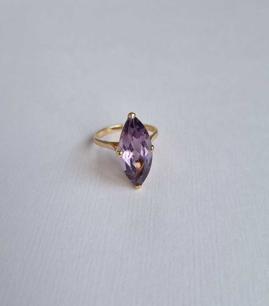 
                
                    Load image into Gallery viewer, Bright marquise-cut amethyst in detailed setting
                
            