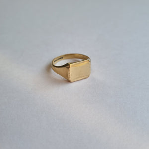 Square panel vacant front signet ring
