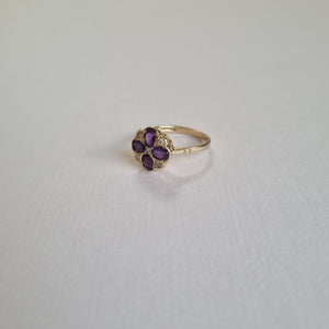 
                
                    Load image into Gallery viewer, Amethyst and diamond clover with four oval leaves in 9kt gold
                
            