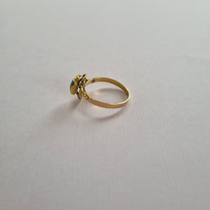 
                
                    Load image into Gallery viewer, Unique 18kt gold scarab with turquoise
                
            