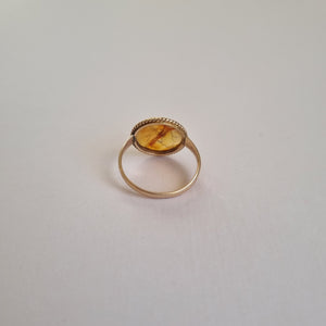 
                
                    Load image into Gallery viewer, Orange agate hand engraved unique signet ring
                
            