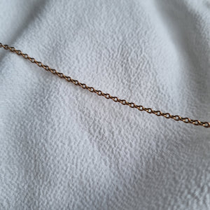 
                
                    Load image into Gallery viewer, J. Cable chain-link medium chain in 9kt gold - 47 cm
                
            