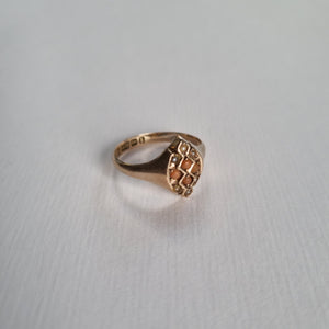 
                
                    Load image into Gallery viewer, Antique 9kt coral and pearl marquise ring
                
            