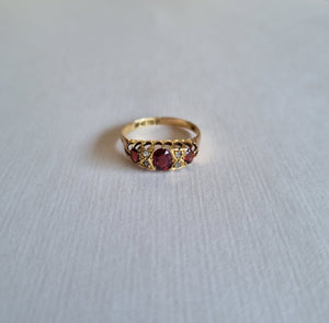 18kt tourmaline antique boat ring inter spaced by diamonds made in 1917